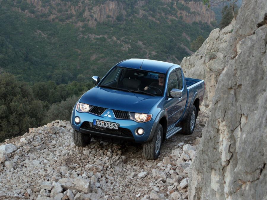  Mitsubishi L200 4Life Club Cab 2006 года  (фото 8 из 9)